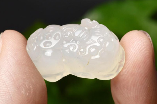 玛瑙有白色的吗