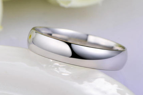 pt950是什么金值钱吗