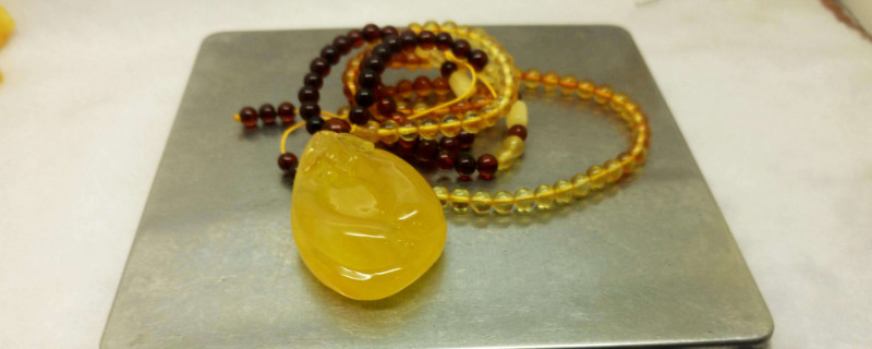 蜜蜡内裂和外裂的区别