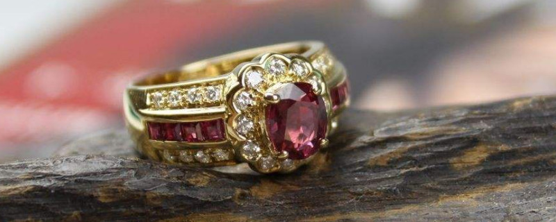 黄金镶红宝石美好寓意