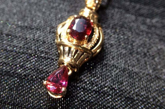 黄金镶红宝石美好寓意