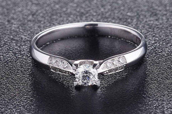 金au750钻石戒指是什么意思