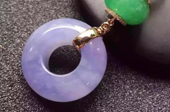 假紫罗兰翡翠特点