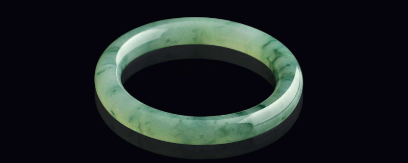 翡翠镯子怎么养出水头