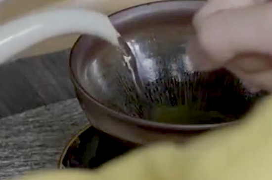 建盏的正确开盏方法