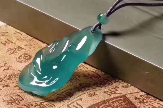 翡翠的种和水的图解，种水决定翡翠的什么