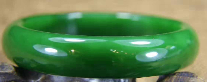 翡翠手镯正圈和圆条的区别