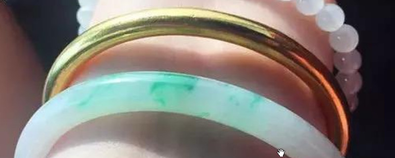 翡翠和黄金可以一起戴吗