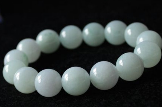 翡翠珠子怎么辨别真假