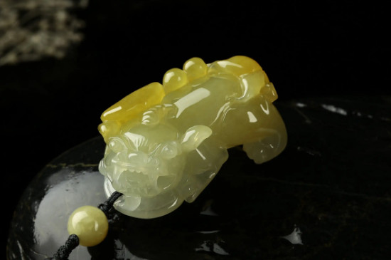 什么是注胶翡翠