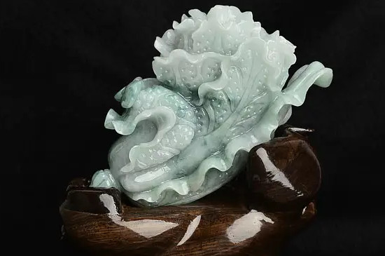翡翠白菜的寓意