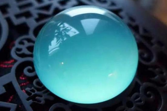 翡翠纤维柱粒交织结构是什么意思