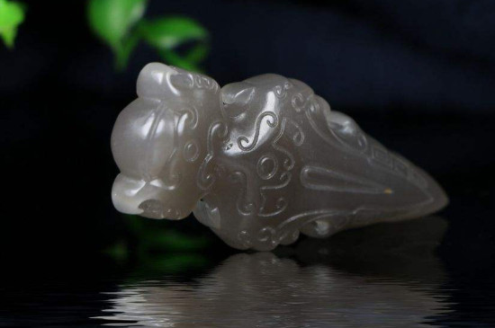 和田玉烟紫料值钱吗