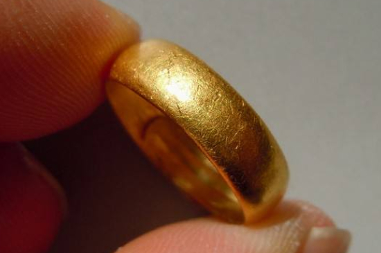 老金是什么黄金会掉色吗