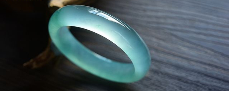 天然翡翠和a货翡翠有什么区别