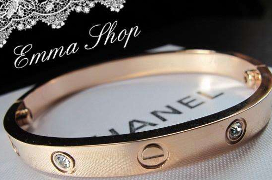 卡地亚手镯真假对照图