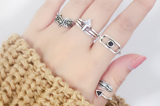 箭头戒指的寓意