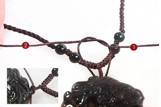 黄金吊坠的挂件怎么系