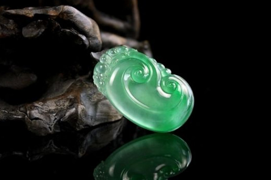 在家鉴定翡翠真假小妙招