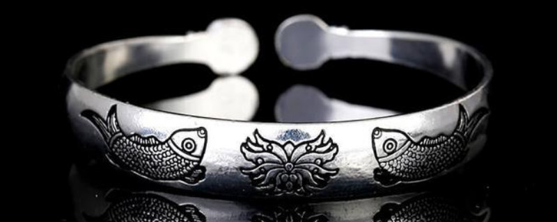 墨戎苗寨银是真是假