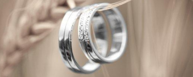 单身可以戴戒指中指吗