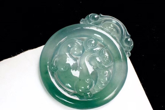 翡翠要怎么养才会变透亮