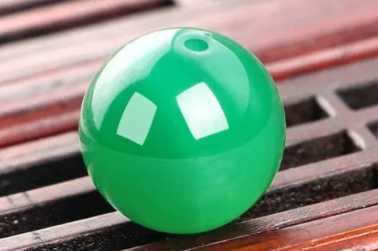 鉴别绿玛瑙最简单方法