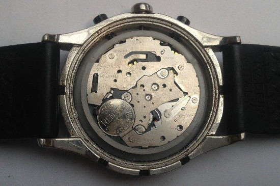 机芯石英表是什么意思