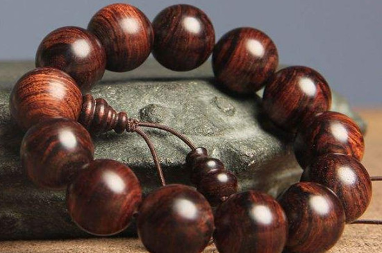 老年人适合戴什么手串