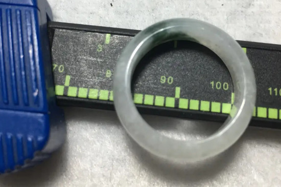 翡翠戒指怎么量尺寸