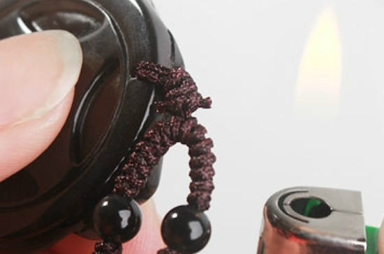 怎么系玉石吊坠