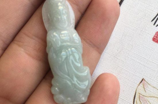 怎样区分玉和翡翠的好坏