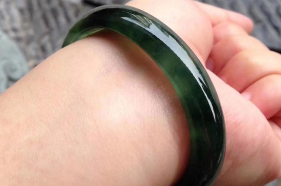 如何识别处理过的翡翠