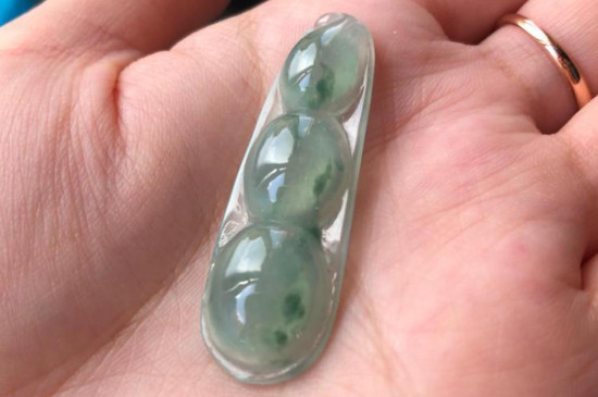 怎样辨别翡翠起胶