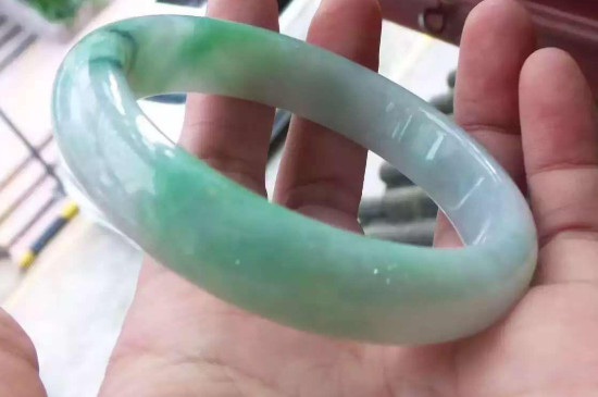 翡翠分为哪几种玉种