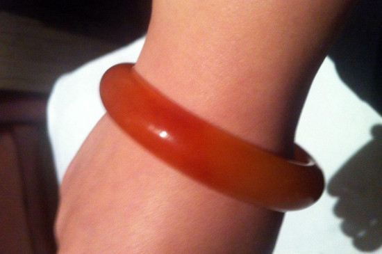 翡翠A货是不是玉