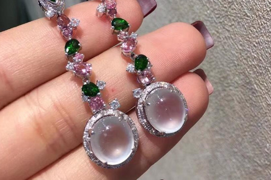 冰种翡翠怎么形成的