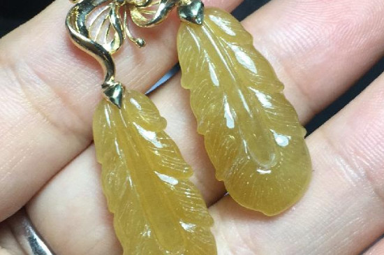 高冰种水翡翠里面有棉吗