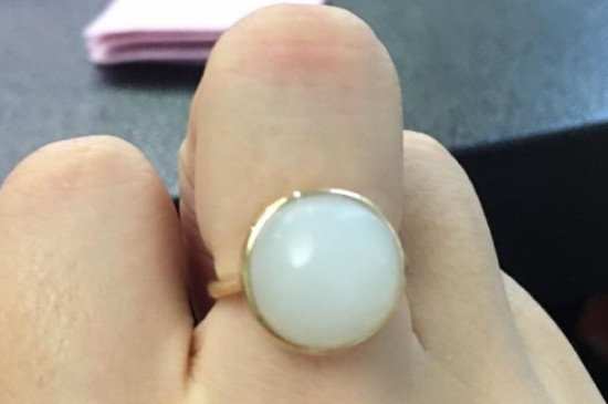 和田玉和翡翠的区别在哪里