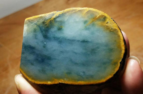 翡翠原石自己怎么打磨