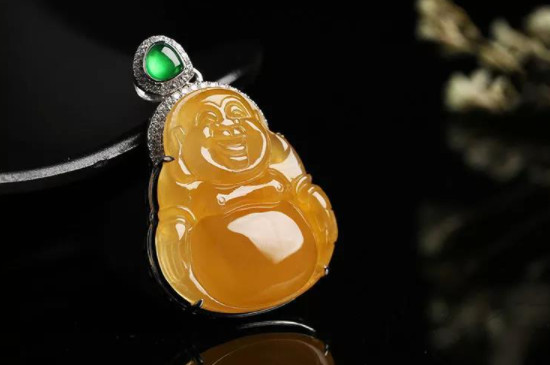 缅甸翡翠和天然翡翠有什么区别