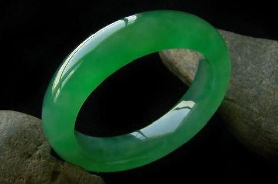 帝王绿翡翠出自哪个场口