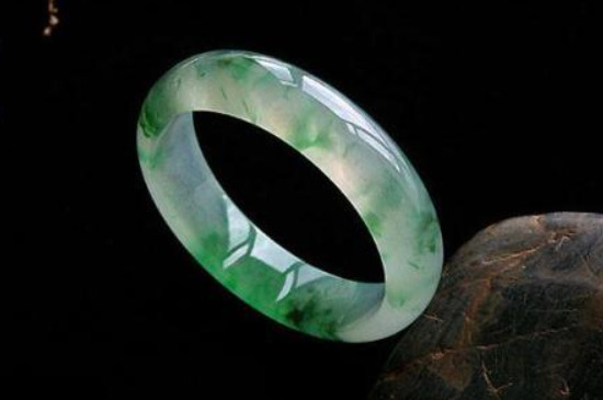 天然翡翠分哪几种