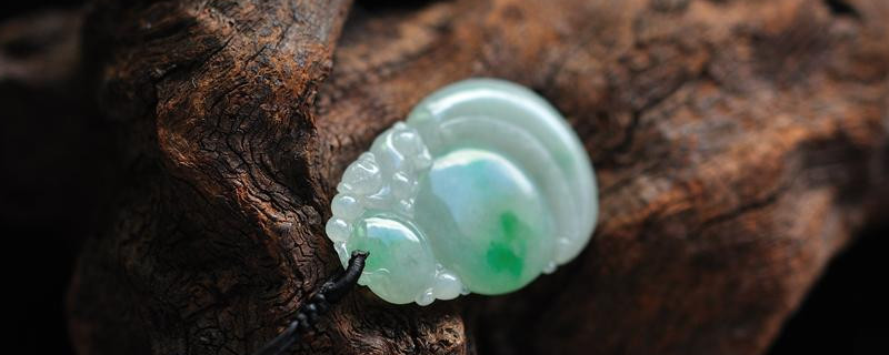 冰糯种翡翠辨别