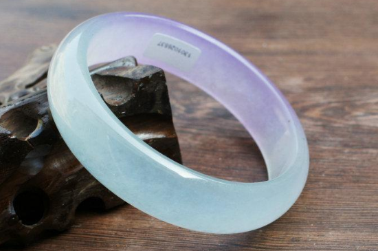 翡翠对人体到底有什么功效