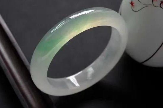 缅甸翡翠主要产地在哪里