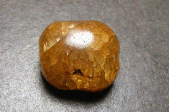 黄宝石属于什么宝石