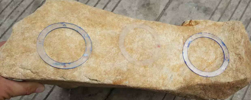 翁巴列场口翡翠特点