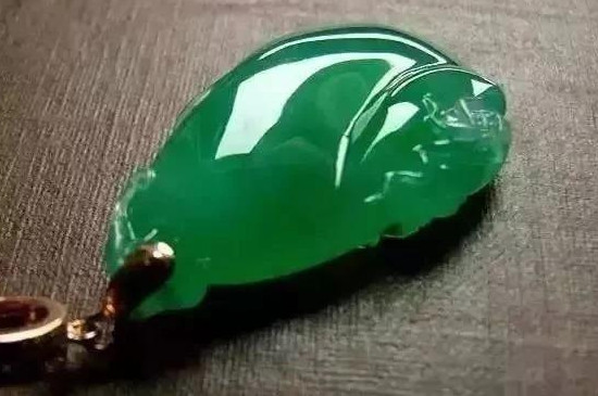 翡翠怎么看注胶和酸洗