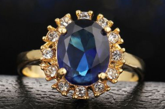 带戒指每个手指的意义男女